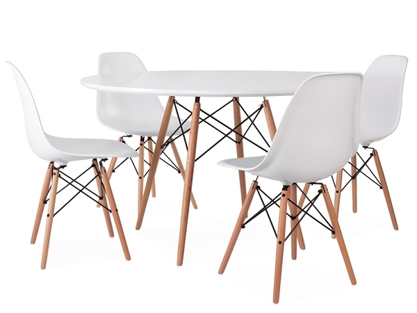 Table Eames WDW et 4 chaises