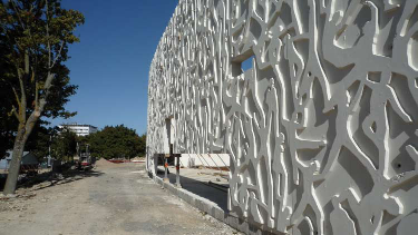   Un béton blanc auto-plaçant Unibéton pour une architecture technique et audacieuse